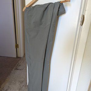 Lululemon ABC Classic 32/32 Pant (Grey Sage color)